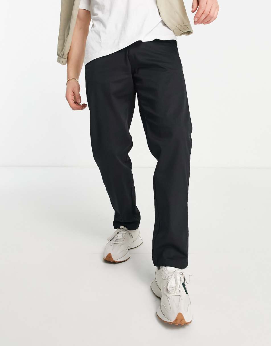 Jack & Jones Intelligence kane loose fit chino trousers in black