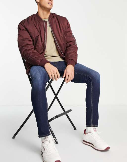 Jack & Jones Intelligence Liam – Ciemnoniebieskie jeansy o obcisłym kroju z efektem sprania, 4 z 4