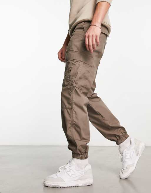 Baggy Fit Cargo Jeans