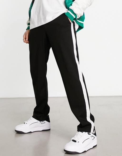 Jack & Jones Intelligence loose fit smart joggger with side stripe in black