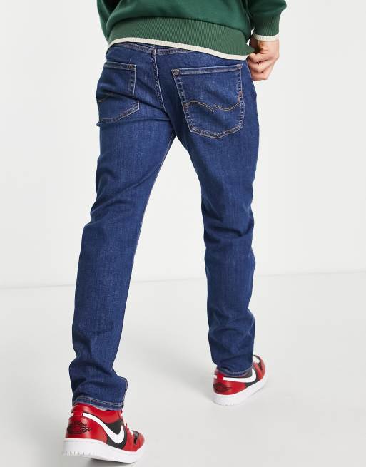 Jack & Jones Intelligence Mike relaxed fit jeans in mid wash, 2 of 4