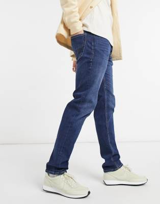 mid wash relaxed fit jeans