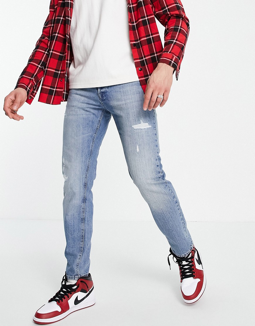 Jack & Jones Intelligence Mike straight fit jeans in with rips in blue-Blues