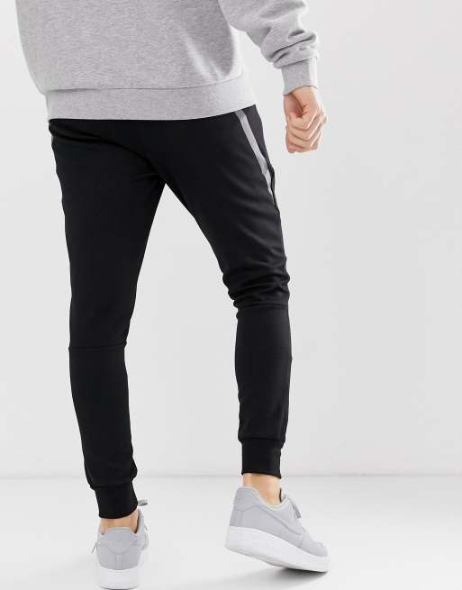 Jogger pants jack online and jones