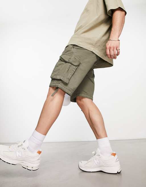 Jack & Jones Intelligence – Szorty bojówki w kolorze khaki z efektem sprania , 4 z 4