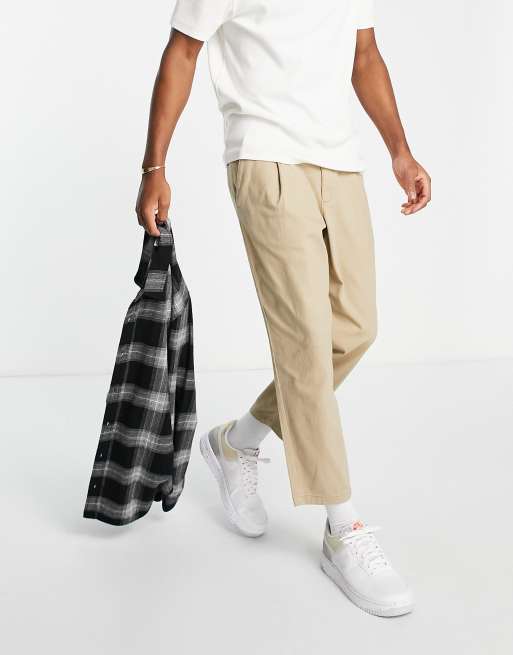 Jack & Jones Intelligence Wide cropped leg chino with pleat in crockery
