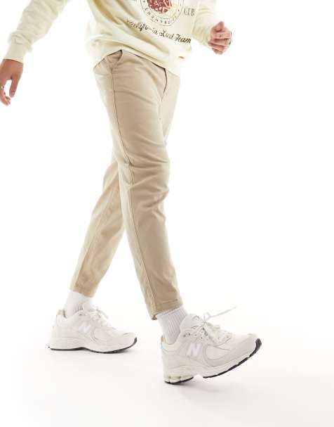 Jack & Jones – Karl – Schmal zulaufende Chinohose in Beige - view 1