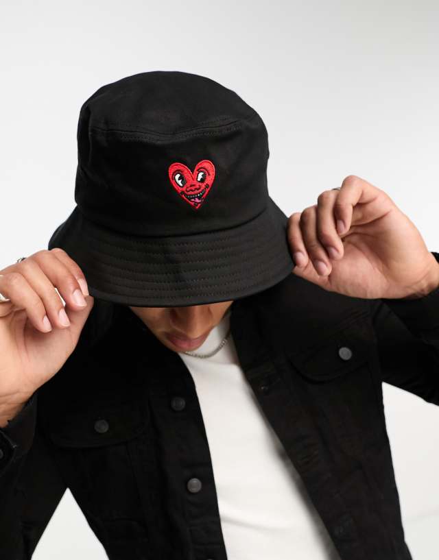 Jack & Jones Keith Haring bucket hat in black