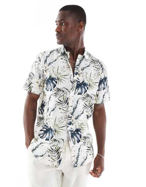 Jack & Jones hawaiian print short sleeve shirt in cream 