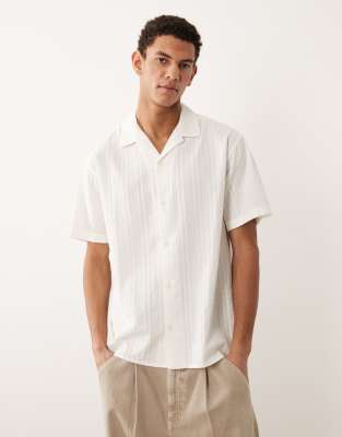 Kurzärmliges Hemd in Beige-Weiß Weiß M
