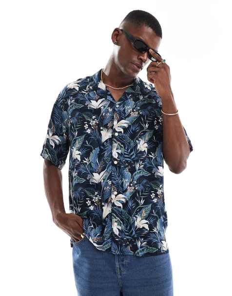 Jack & Jones – Kurzärmliges Hemd in Marineblau mit Reverskragen und tropischem Muster - view 1
