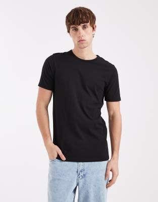 Kurzärmliges, schmal geschnittenes T-Shirt in Schwarz Schwarz L