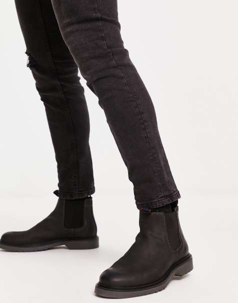 Jack & Jones leather chelsea boot in black with ribbed sole  - view 1