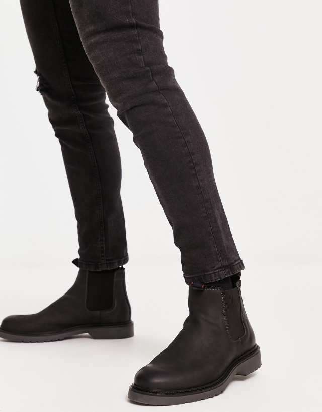 Jack & Jones leather chelsea boots in black with ribbed sole