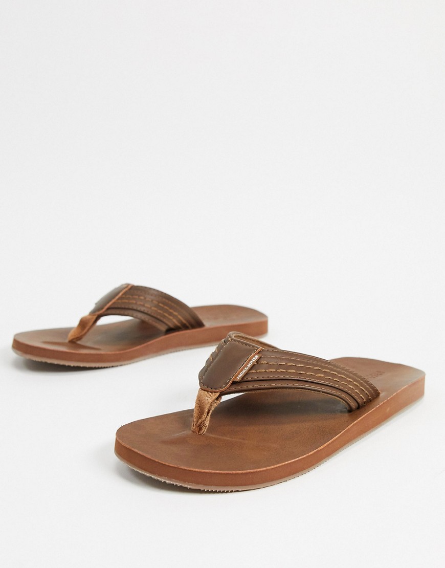 Jack & Jones leather flip flops in tan