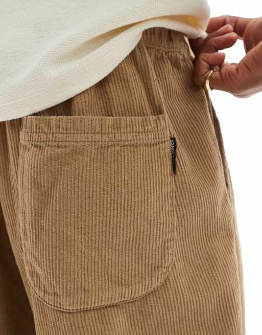 Jack & Jones – Locker geschnittene Cord-Shorts in Beige, 2 von 5
