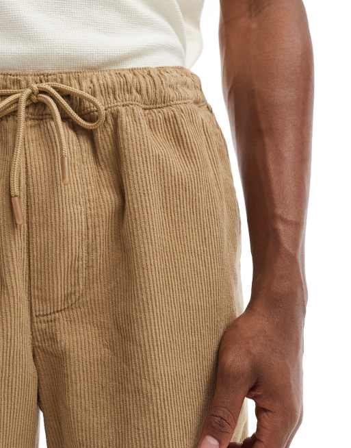 Jack & Jones – Locker geschnittene Cord-Shorts in Beige, 4 von 5