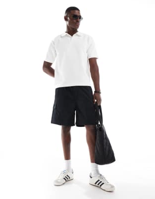 Jack & Jones Jack & Jones loose fit drawstring cargo short in black