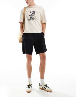 Jack & Jones Loose Fit Pleated Tailored Shorts In Black