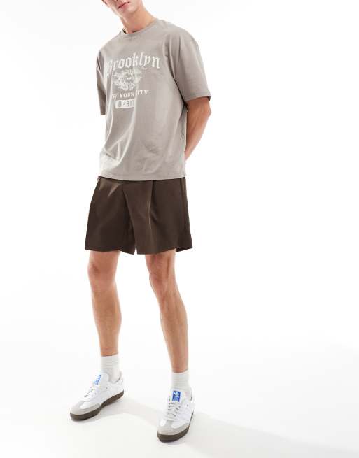 Jack & Jones loose fit pleated tailored shorts in brown, 2 of 5