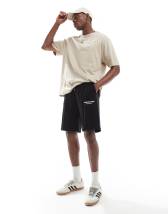 Jack & Jones loose fit sweat short in cream