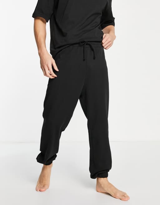 Jack & Jones - Loungesæt med oversized T-shirt og joggingbukser i sort, 3 af 4