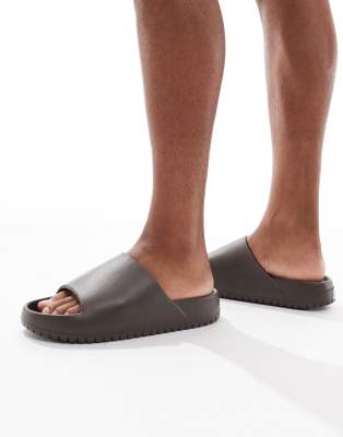Jack & Jones Molded Slides In Brown