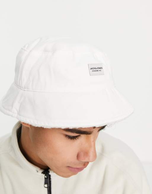 Jack & Jones - Omkeerbare bucket hat van borg met logo-badge in lichtbeige, 2 van 4