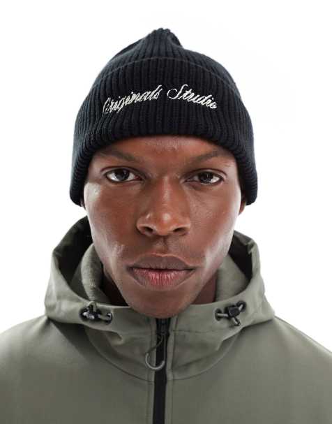 Jack & Jones – Original Studio – Mütze aus Rippstrick in Schwarz mit Stickerei - view 1