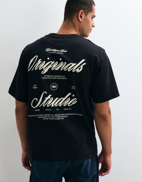 Jack & Jones original studios oversized t-shirt in black with white script back print - view 1