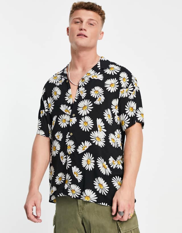 Jack & Jones Originals camp collar shirt in daisy print