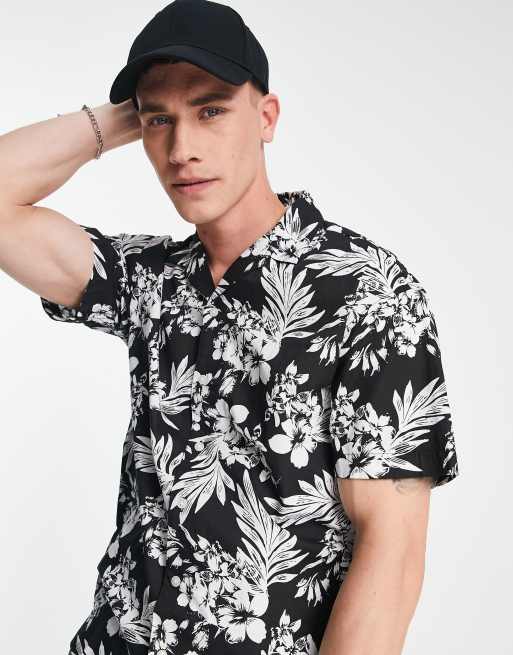 Jack & Jones Originals – Czarna koszula w kwiaty z kołnierzykiem kubańskim 