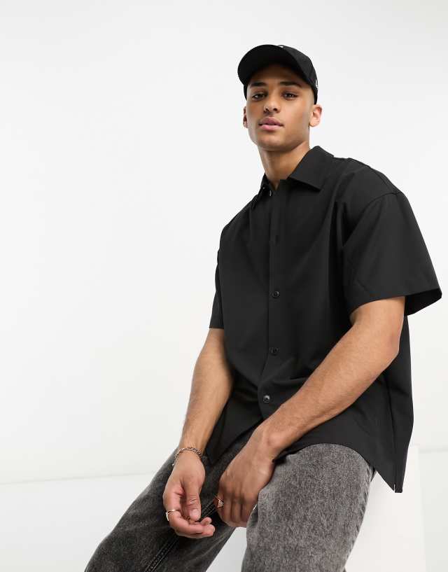 Jack & Jones - originals oversized clean revere collar shirt in black