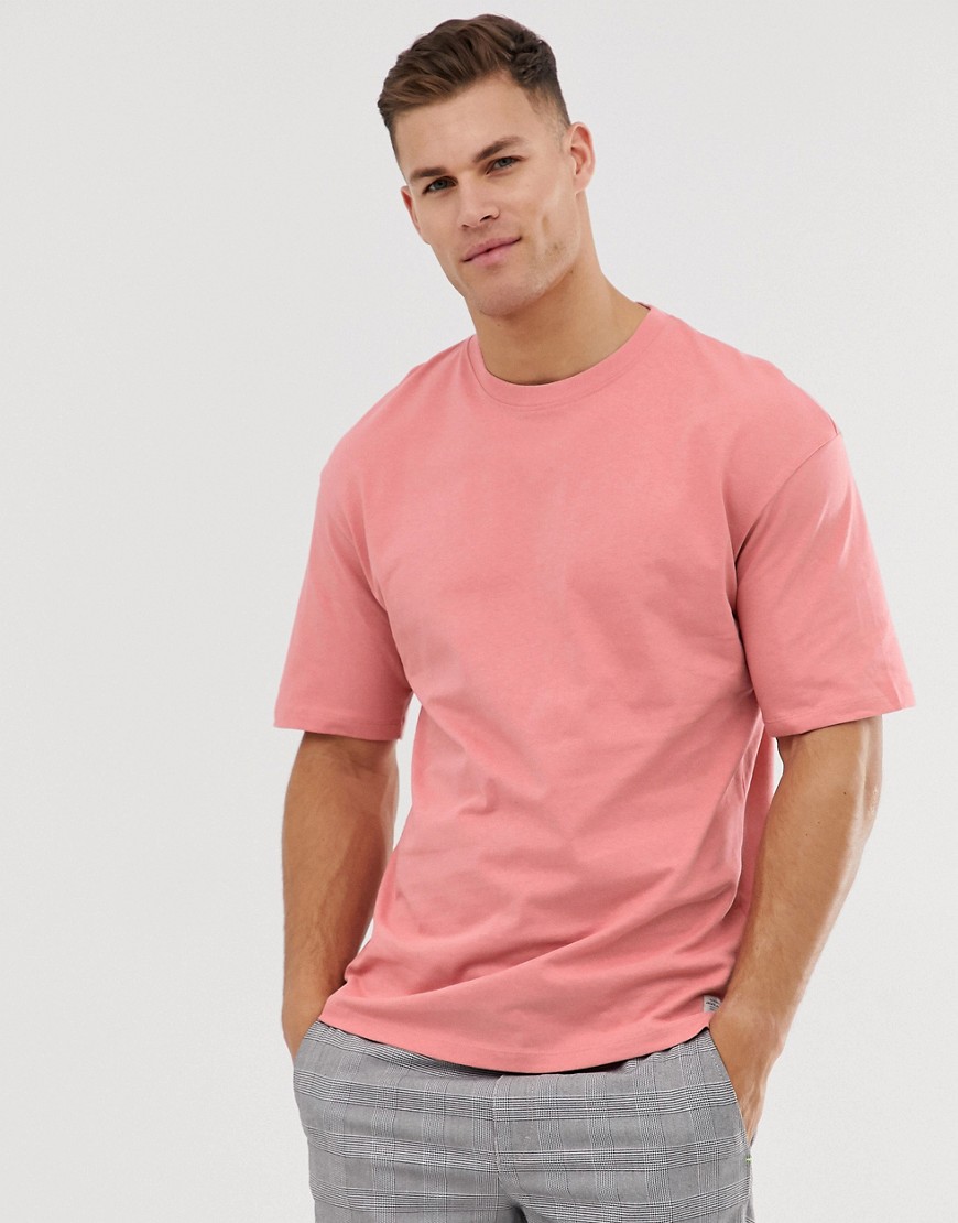 Jack & Jones – Originals – Rosa t-shirt med sänkt axelsöm