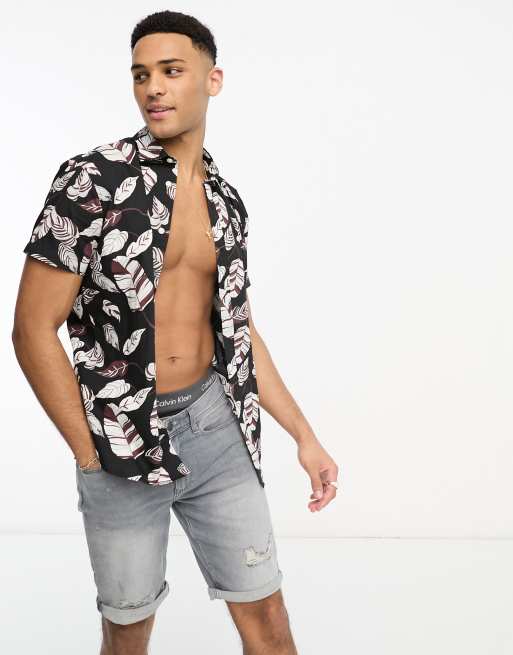 Jack & Jones Originals - Sort skjorte med korte ærmer og blomstermønster