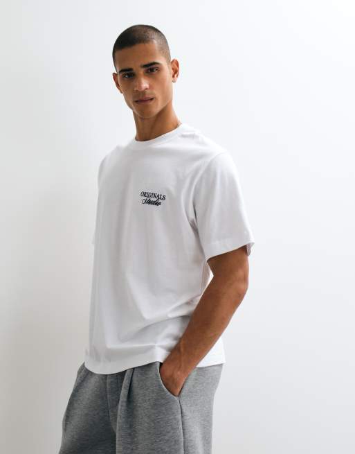 Jack & Jones originals studio backprint t-shirt in white, 3 of 5