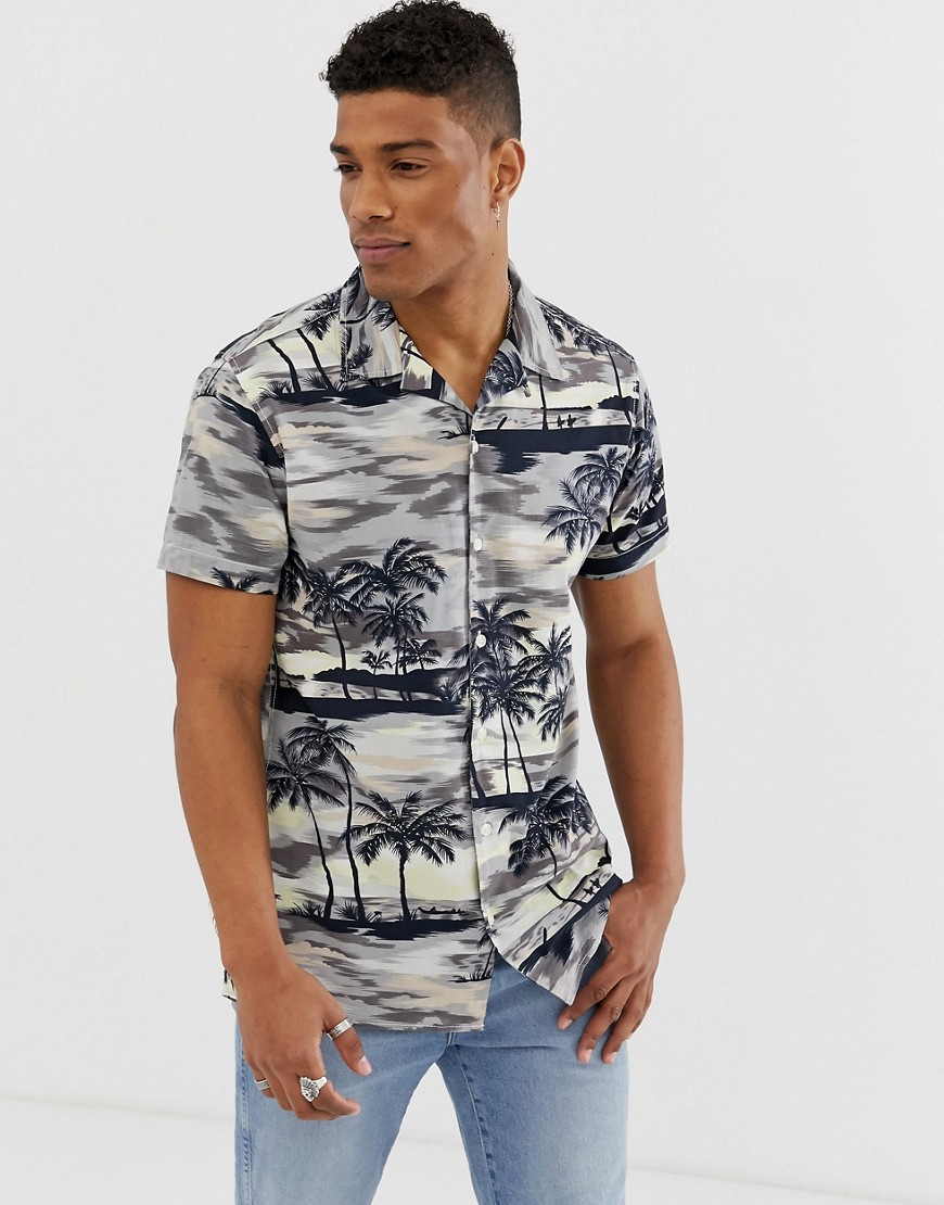 Jack & Jones Originals – Svart palmmönstrad skjorta med kort ärm och platt krage