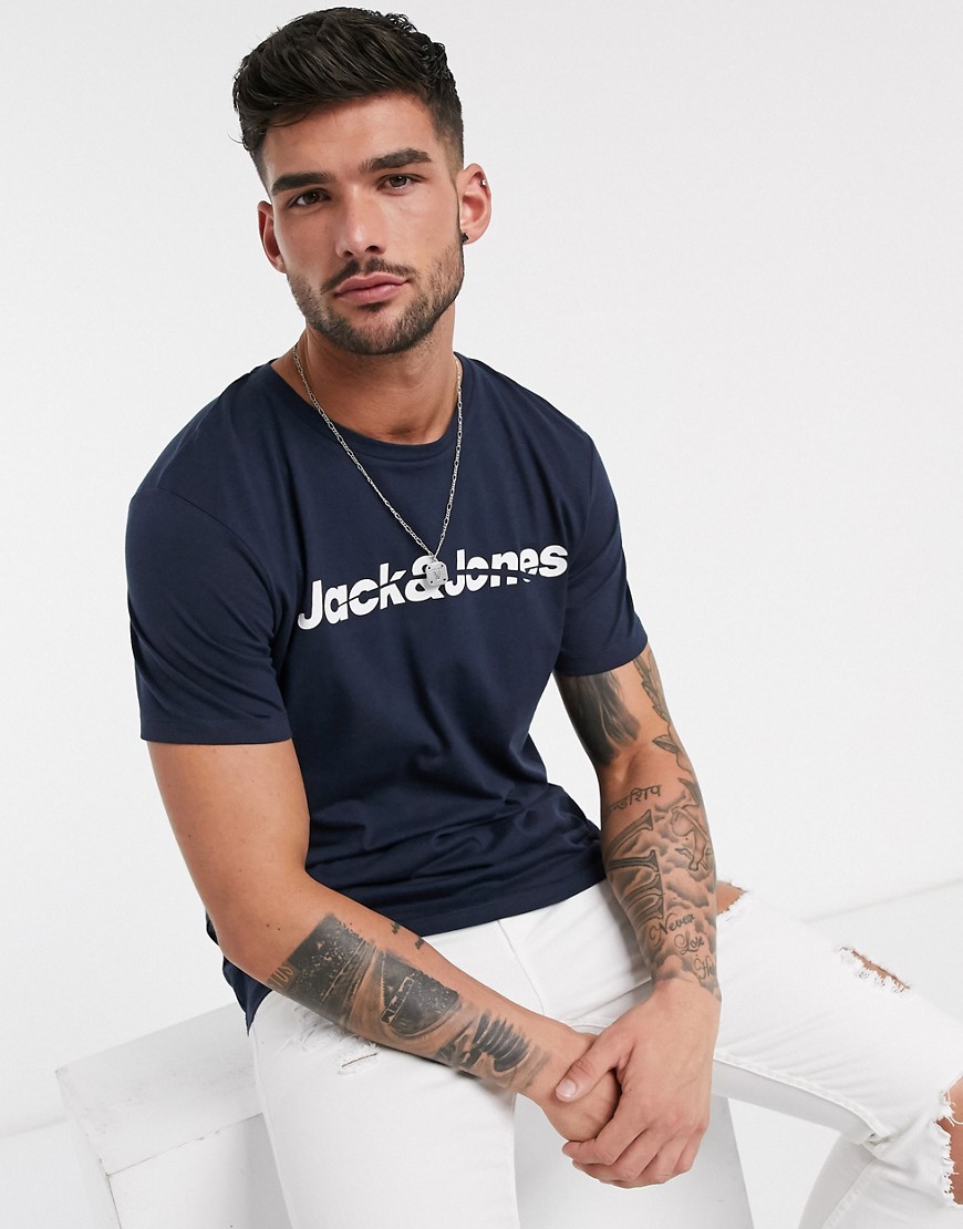Jack & Jones – Originals – T-shirt med tryck på bröstet-Marinblå
