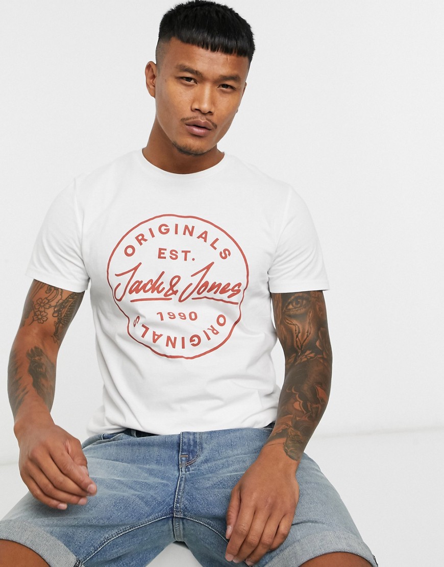 Jack & Jones - Originals - T-shirt met groot badgelogo in wit