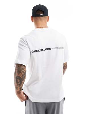 Jack & Jones – Oversize-T-Shirt in Weiß mit Core-Print auf der Rückseite - view 1