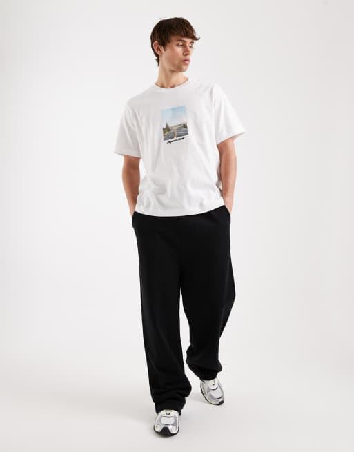 Jack & Jones – Oversize-T-Shirt in Weiß mit Landschaftsprint auf der Brust&nbsp;, 2 von 5