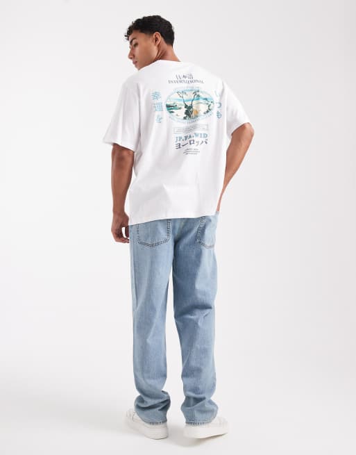 Jack & Jones oversize t-shirt with japanese back print in white, 2 of 5