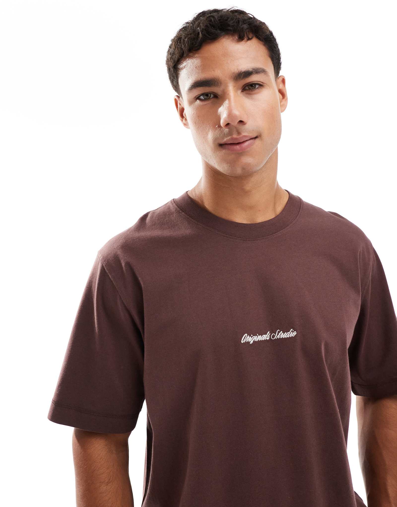 Футболка Jack &Jones oversize с оригинальной вышивкой коричневого цвета
