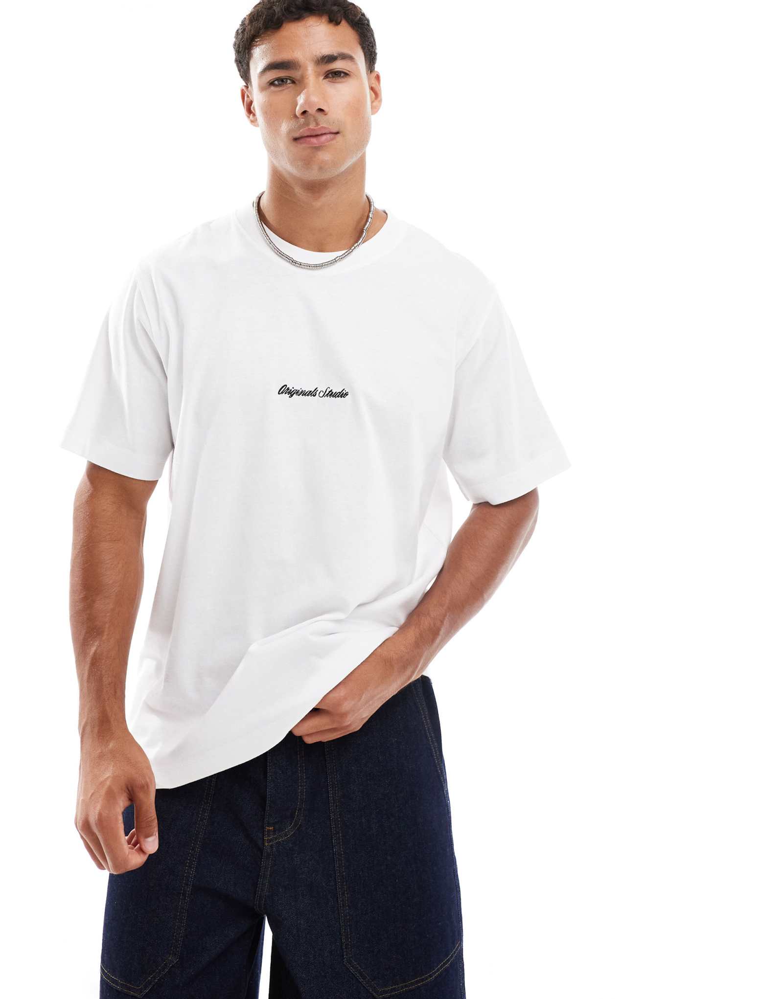 Футболка Jack &Jones oversize с оригинальной вышивкой белого цвета
