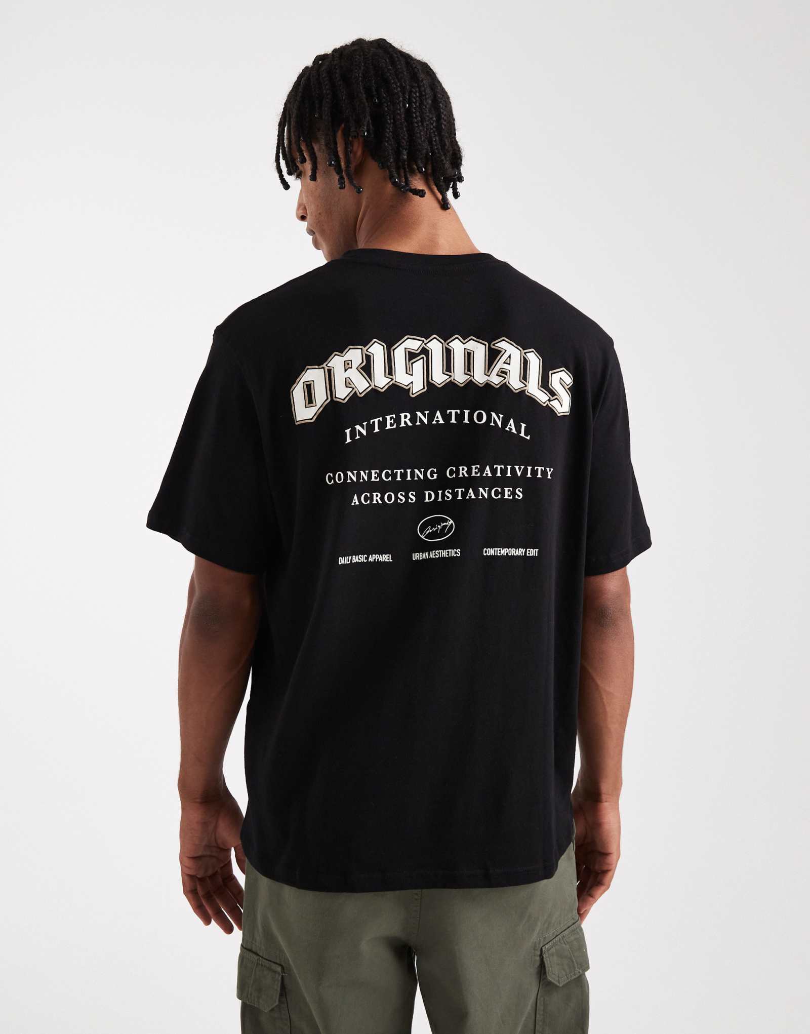 Футболка Jack &Jones oversize черного цвета с оригинальным принтом