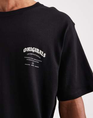 トップス oksoon original logo t shirt black Men's T-shirt with distressed flocked logo | Black | Diesel