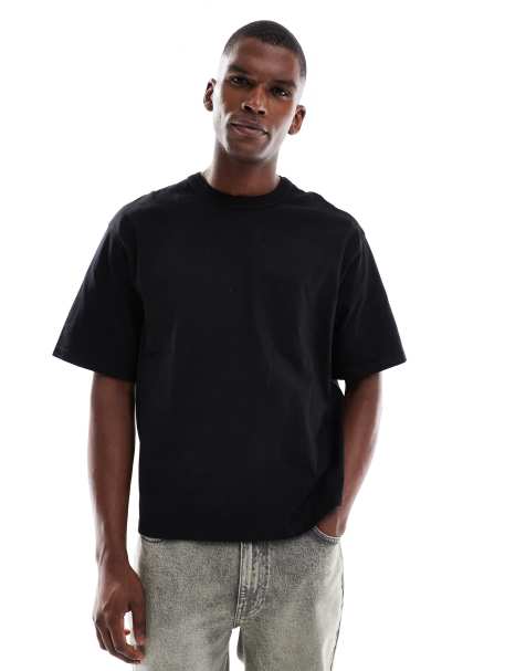 Jack & Jones oversized cropped t-shirt in black - view 1
