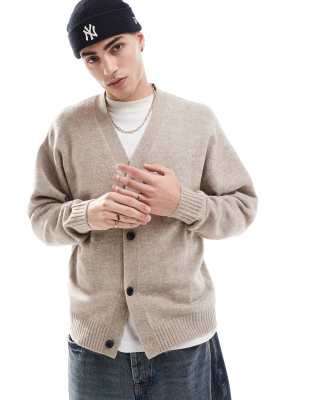 oversized fluffy cardigan in beige-Neutral