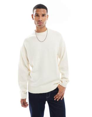 JACK & JONES OVERSIZED FLUFFY CREW NECK SWEATER IN CREAM-WHITE