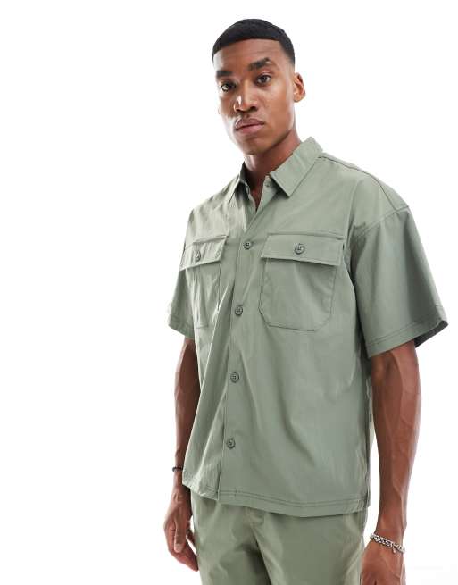 Jack & Jones - Oversized nylon overhemd met utility zakken in kaki, deel van co-ord set